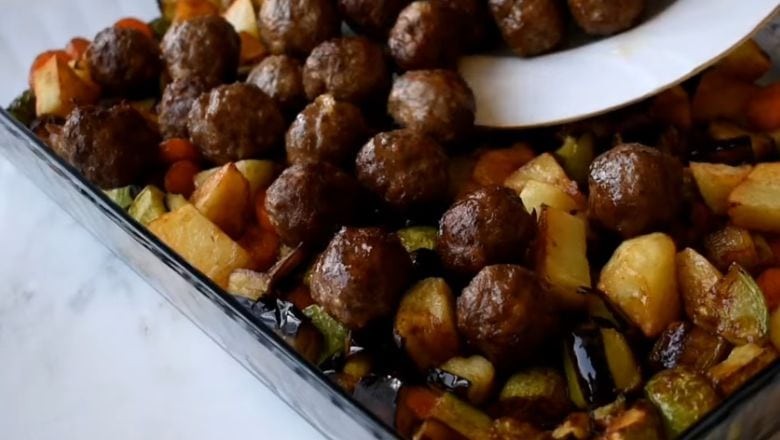 İftarlık Fırında Sebzeli Köfte Tarifi