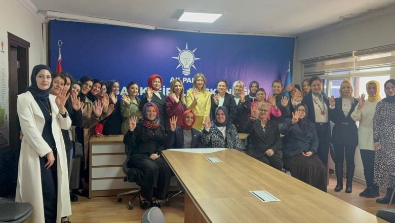 AK Parti Balıkesir İl Kadın Kolları'ndan 8 Mart Mesajı