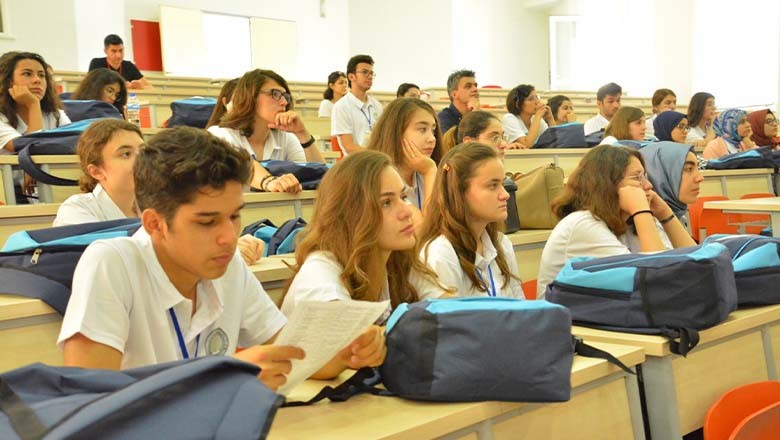 BAÜN, Deprem Bölgesindeki Öğrencilere Nanoteknoloji Eğitimi Verecek BAÜN, Deprem Bölgesindeki Öğrencilere Nanoteknoloji Eğitimi Verecek
