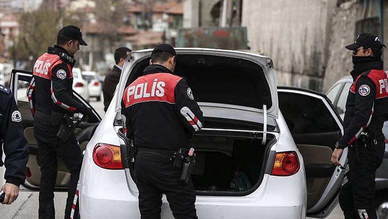 Balıkesir Emniyet'inden Suça Geçit Yok Balıkesir Emniyet'inden Suça Geçit Yok
