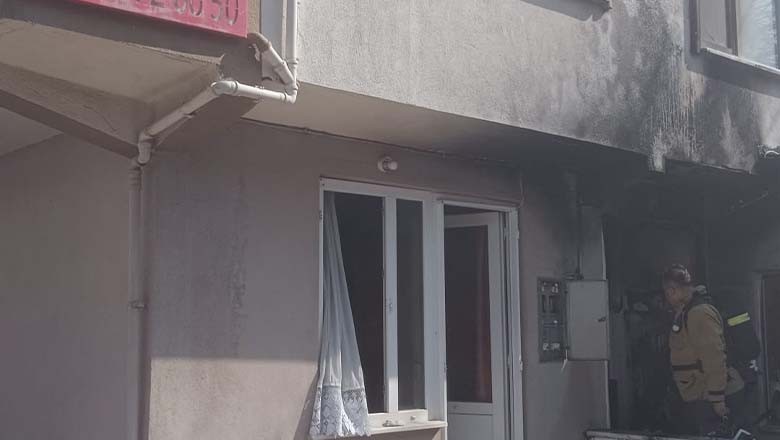 Balıkesir'de Elektrik Kontağından Çıkan Yangın Panik Yaşattı! Balıkesir'de Elektrik Kontağından Çıkan Yangın Panik Yaşattı!