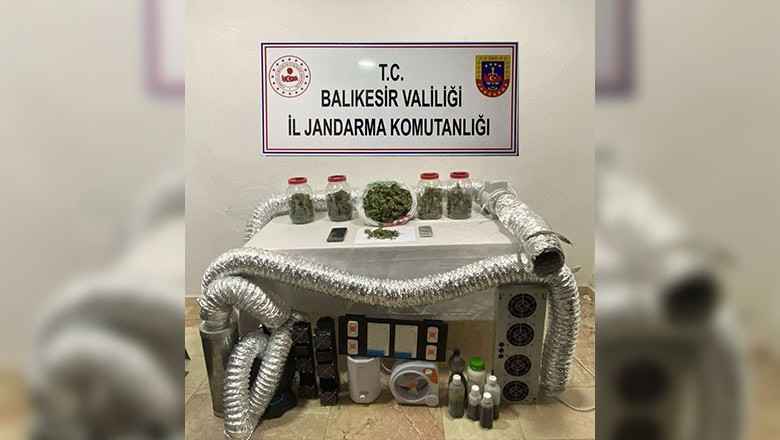 Balıkesir'de Jandarma'dan Kaçakçılık ve Organize Suçlara Büyük Darbe! Balıkesir'de Jandarma'dan Kaçakçılık ve Organize Suçlara Büyük Darbe!