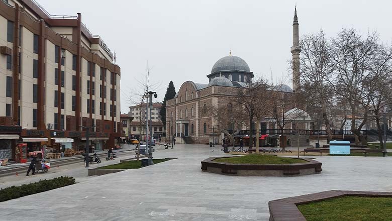 Balıkesir'de Ramazan Ayının İlk Günü Sessiz Başladı Balıkesir'de Ramazan Ayının İlk Günü Sessiz Başladı