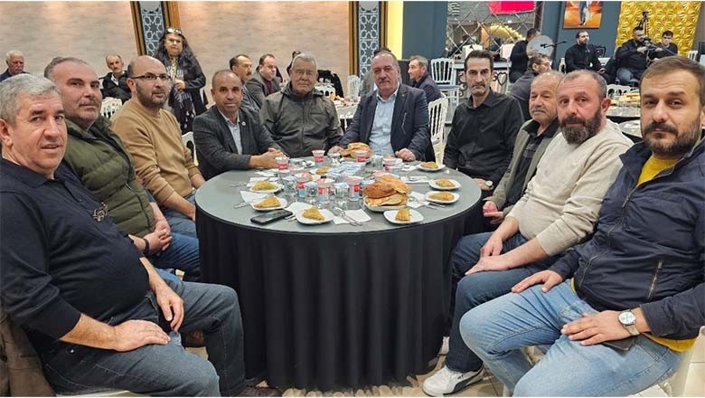 Bandırma'da AK Parti İftar Programı Yoğun Katılımla Gerçekleşti Bandırma'da AK Parti İftar Programı Yoğun Katılımla Gerçekleşti