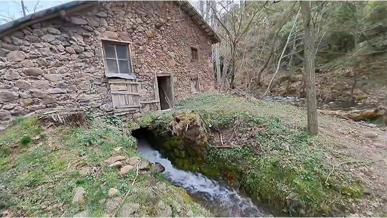 Bigadiç’te Asırlık Su Değirmeni Geleneği Yaşatılıyor Bigadiç’te Asırlık Su Değirmeni Geleneği Yaşatılıyor