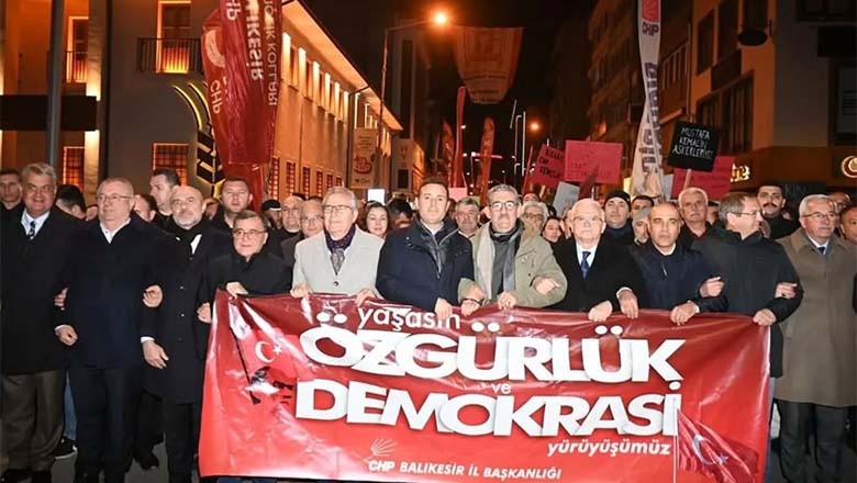 CHP İl Başkanı Köybaşı: “Egemenlik Kayıtsız Şartsız Milletindir!” CHP İl Başkanı Köybaşı: “Egemenlik Kayıtsız Şartsız Milletindir!”