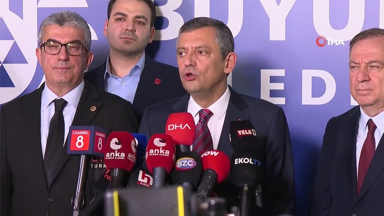 CHP’den Olağanüstü Kurultay Kararı