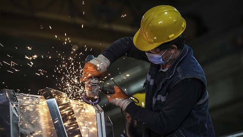 İnsanlar Neden Artık Daha Az Çalışmak İstiyor? Yeni Neslin İş Hayatına Bakışı İnsanlar Neden Artık Daha Az Çalışmak İstiyor? Yeni Neslin İş Hayatına Bakışı