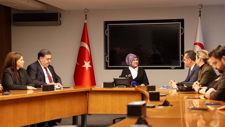 Kızılay Basın Elçiliği Projesi Adımı Atıldı Kızılay Basın Elçiliği Projesi Adımı Atıldı