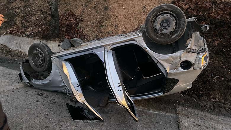 Takla Atan Aracın Sürücüsü Bulunamadı Takla Atan Aracın Sürücüsü Bulunamadı
