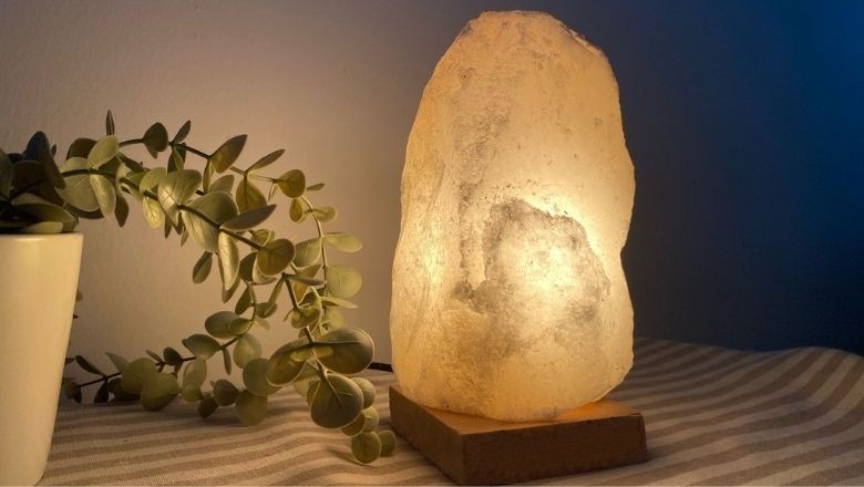 Balıkesirliler Dekorasyonda Tuz Lambası Kullanıyor