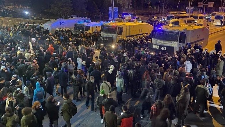 Üç Büyük Şehirde Yasak! Giriş-Çıkışlar Kapatılıyor