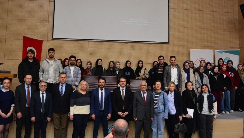 BAÜN'de Üretken Kütüphaneler Konuşuldu