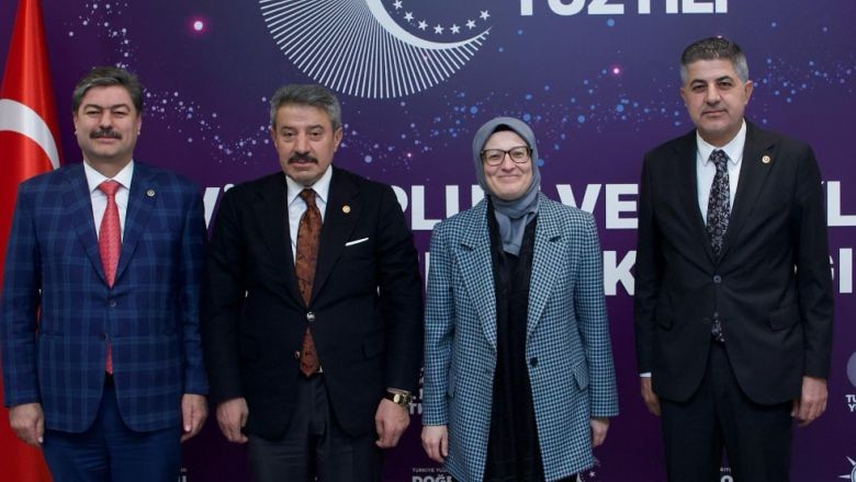 AK Parti'de Ekonomi Zirvesi