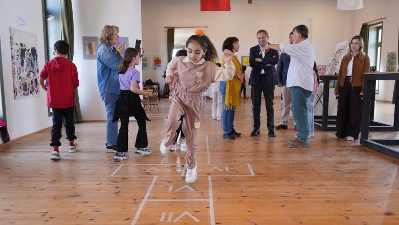 Geleneksel Oyunlarla Dolu Çocuk Sergisi Ayvalık’ta