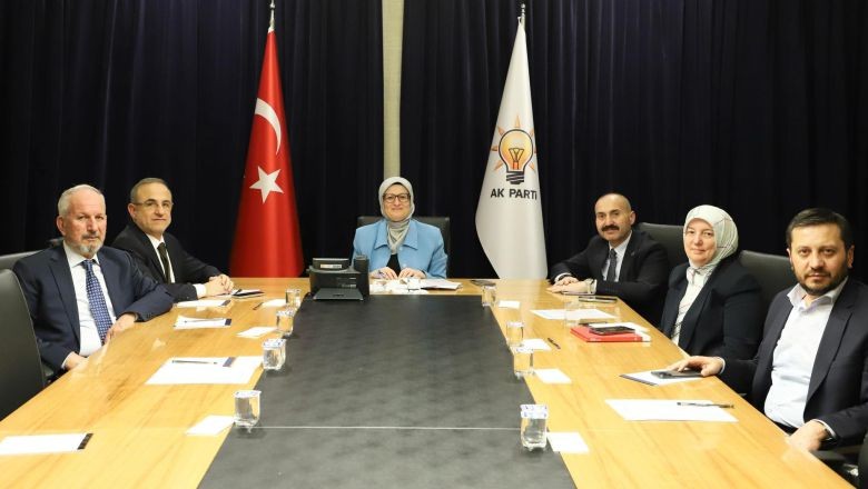 AK Parti’den 81 İlle Eş Zamanlı Toplantı