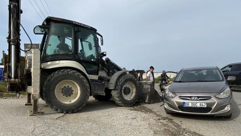 Ayvalık’ta Hamile Kadın ve Çocuğu Kazada Yaralandı!