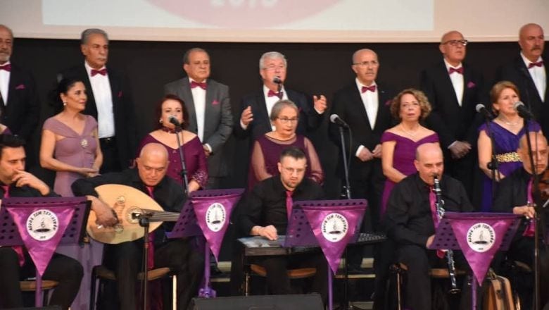 "Bitmeyen Nağmeler" Edremit'te Gönüllere Dokundu