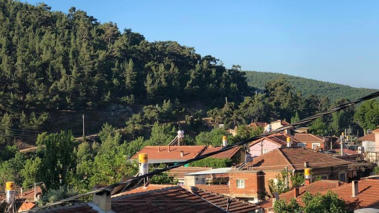 Balıkesir'in Köylerinde Şifa Kazanda Kaynıyor!