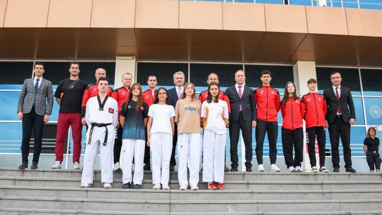 Balıkesirli Sporcular Avrupa’dan Madalyalarla Döndü
