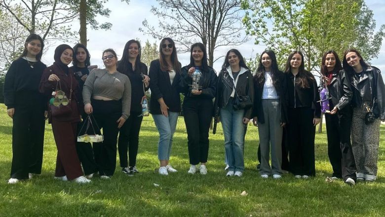 BAÜN Öğrencilerinden Kuşlara Yuva