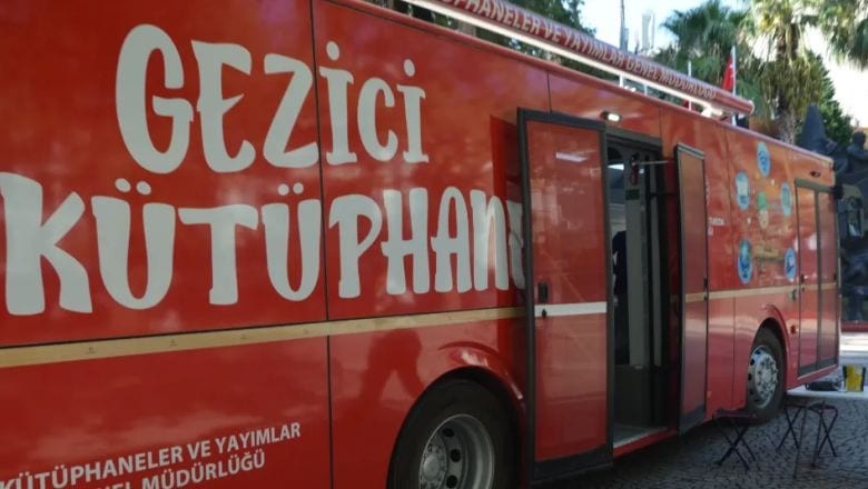 Dakikalarca Sadece Sayfa Sesleri Duyuldu!