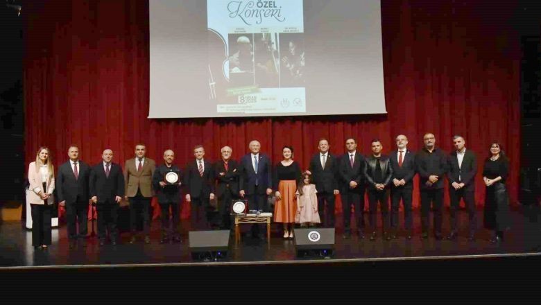 Türk Müziği Özel Konseri Erzurum’da Büyüleyici Bir Geceye İmza Attı