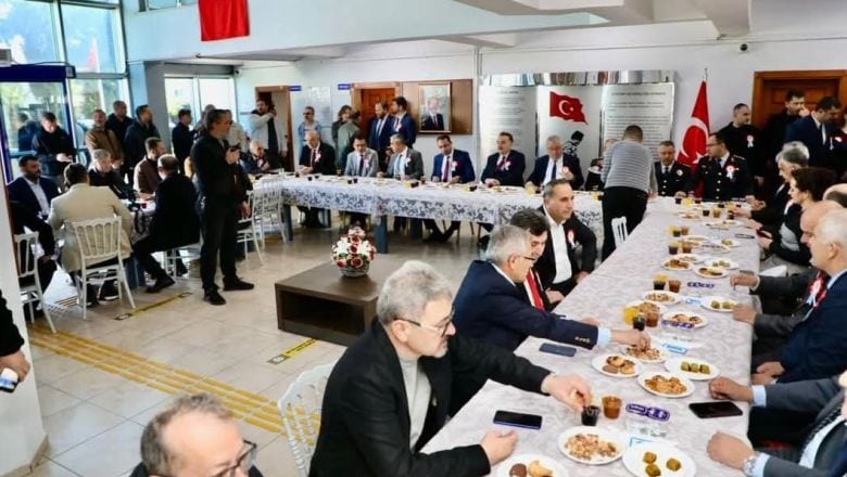 Edremit Emniyet Müdürlüğü'nde Kutlamalar Devam Etti