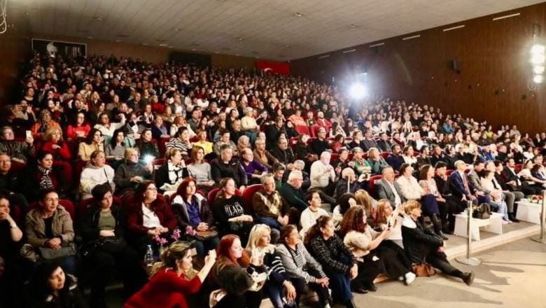 Edremit'te Sağlıkçılardan Unutulmaz Konser