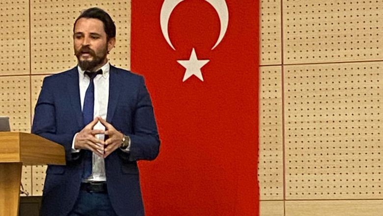 BAÜN'de Üretken Kütüphaneler Konuşuldu