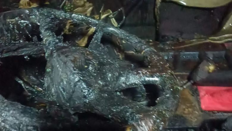 Edremit'te Araç Yangını Korkuttu!