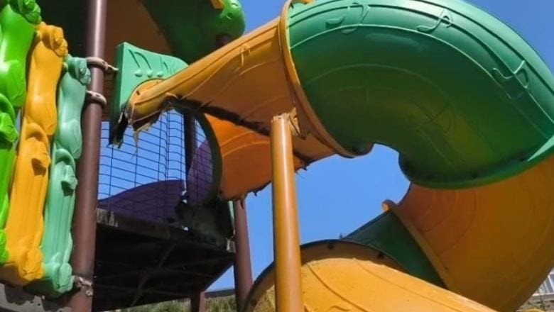 Hıncını Çocuk Parkından Çıkardı!