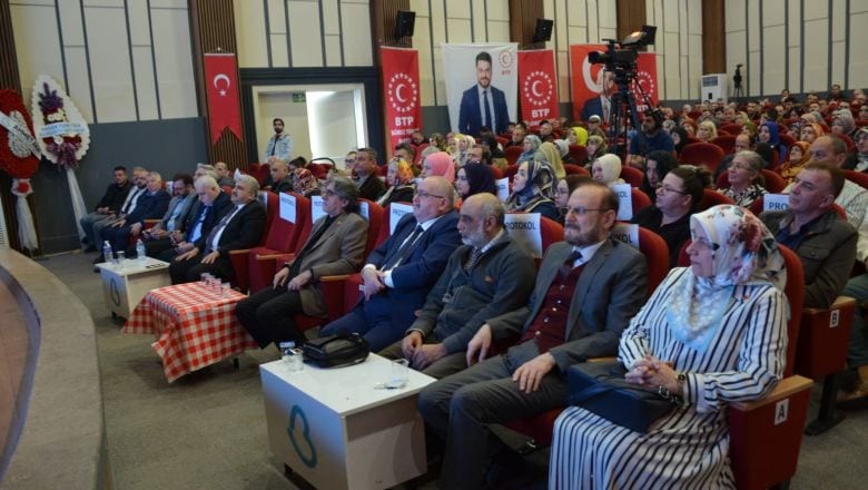 Hüseyin Baş: 'İki Partinin Kıskacına Hapsediliyoruz'