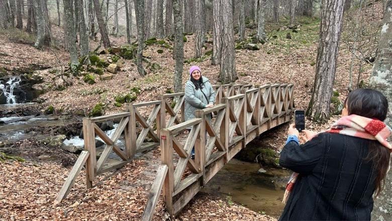 Balıkesirliler Tatilin Tadını Domaniç’te Çıkardı Balıkesirliler Tatilin Tadını Domaniç’te Çıkardı