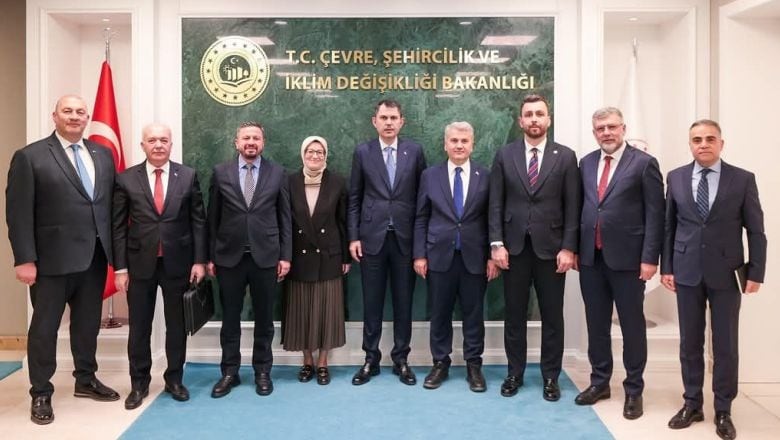 Balıkesir Heyetinden Bakan Kurum’a Ziyaret