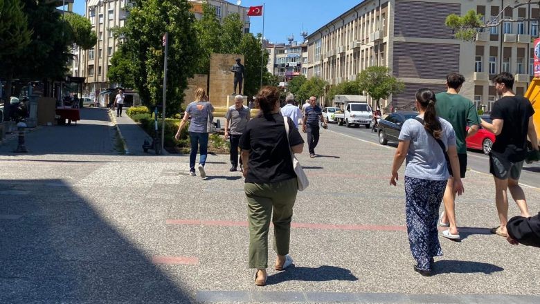Güneşi Gören Balıkesirliler Şortlara Geçti