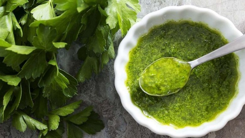Balıkesir'de Doğal Detoks: Maydanoz Suyu