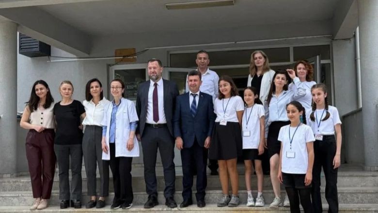 Edremit'te TÜBİTAK 4006 Bilim Fuarı Gerçekleştirildi