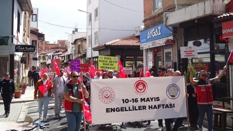 Havran’da Engelsiz Kalpler Farkındalık Yürüyüşü Gerçekleştirildi