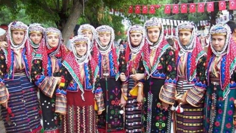 Yörüklerin Ayak İzi Balıkesir Oyunlarında Saklı