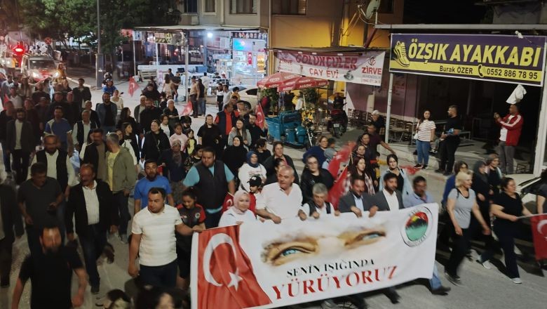 Savaştepe’de 19 Mayıs Coşkusu Fener Alayıyla Taçlandı