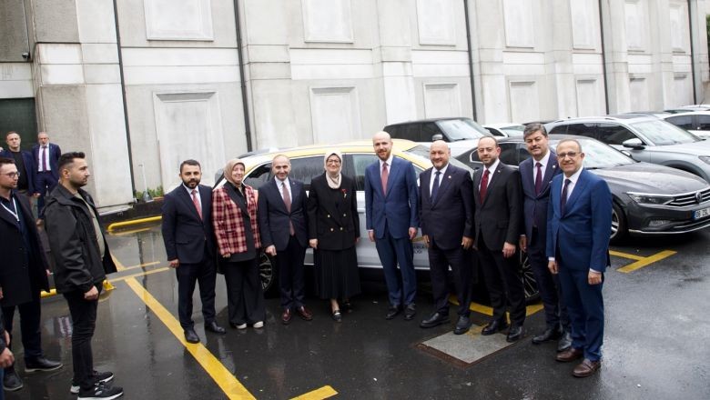AK Parti Sahada Tecrübe Paylaştı