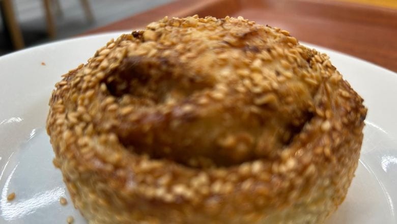 Dışı Çıtır, İçi Yumuşacık: Tahinli Susamlı Çörek Tarifi