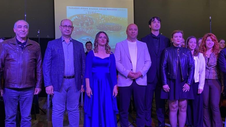 Ayvalık’ta Genç Yeteneklerden Müzik Ziyafeti