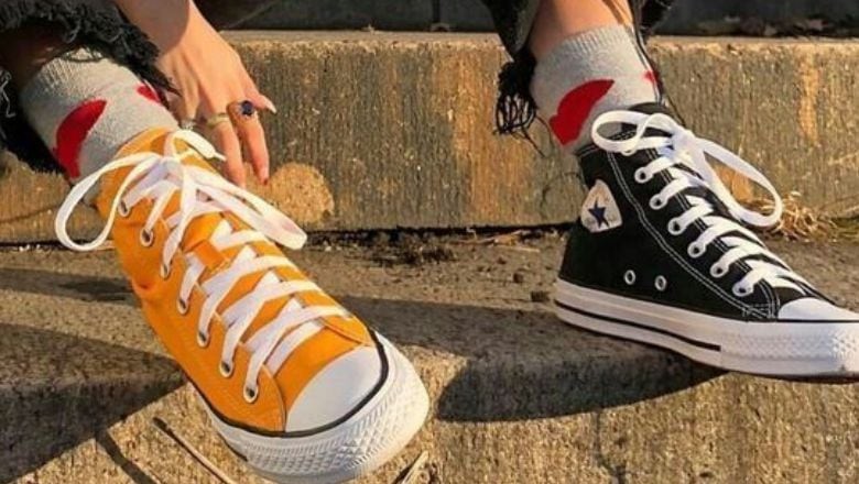Balıkesir'de Renkli Converse Modası