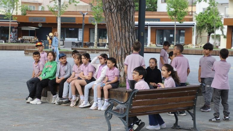 Deprem Simülasyon Tırı Gönen’de Halkla Buluştu