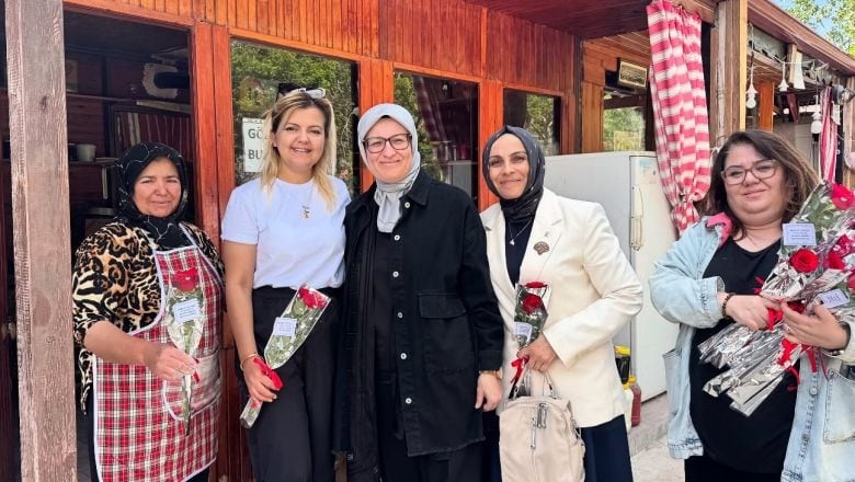 Vekil Uygur Bigadiç'te Bahar Buluşmalarına Katıldı