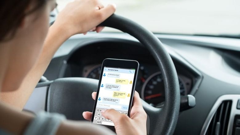 Seyir Halinde Telefonla Konuşan Sürücülere Ağır Ceza!