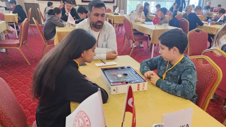Balıkesirli Öğrenciler Zekalarıyla Yarıştı