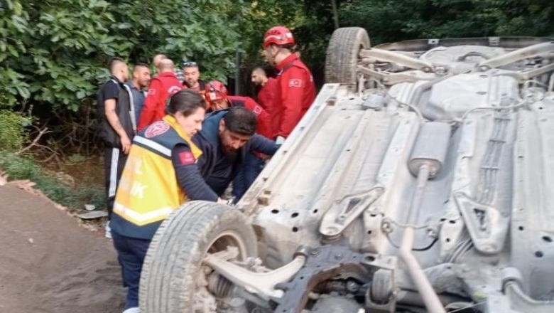 Susurluk’ta Feci Kaza! Sürücü Araçta Sıkıştı!